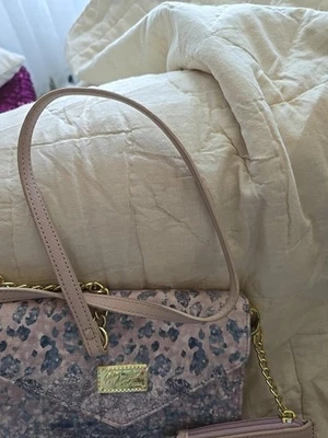 Cartera Bandolera Luv Betsey de Betsey Johnson con Monedero Nueva sin Etiquetas Foto 1 de 4