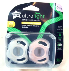 Tommee Tippee Ultra Light Stay in Place Silicone Pacifier, 2 Ct, Free Shipping! - Picture 1 of 2