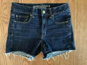 American Eagle AE Super Stretch Dark Denim Jean Shorts fray Whiskering 6 EUC - Picture 1 of 2