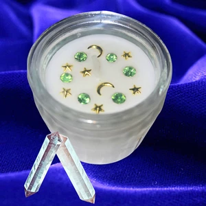 Money Spell Candles: Peridot Crystal Soy Candles for Wealth Manifestation - Picture 1 of 4