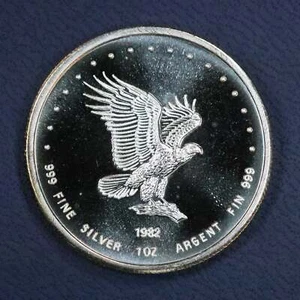 1982 Monex Silver Eagle 1 oz .999 fine Silver Round Coin - Picture 1 of 2