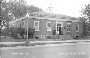 1947 Clarion Iowa IA Post Office Building Real Photo RPPC Postcard - Picture 1 of 2