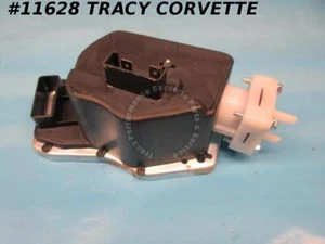 1974 Corvette Windshield Washer Pump GM 4961115 3 Port - Picture 1 of 4