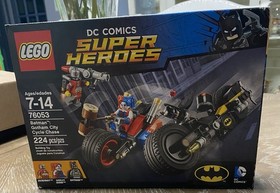 LEGO DC Comics Super Heroes: Batman Gotham City Cycle Chase (76053) New in box.
