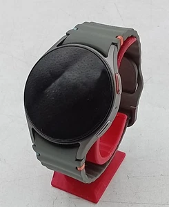 SAMSUNG Galaxy Watch 7 40 mm Bluetooth Vert MONTRE SEULE - Photo 1 sur 5