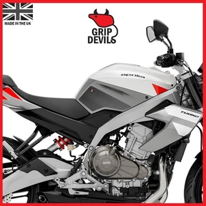 Grip Devils Tank Grips: Aprilia Tuono 457 2025+ Black - Picture 1 of 2