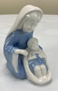 Mother Mary & Baby Jesus Blue & White Porcelain Figurine 4"x4" - Picture 1 of 7