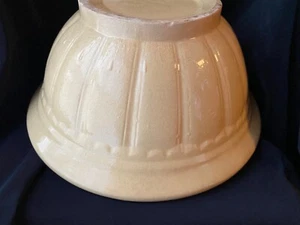 Yellow ware mixing bowl antique, OLD, white glazed basin - Picture 1 of 10