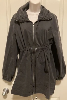 Chaqueta ligera negra cuello alto METRO talla L cortavientos Foto 1 de 4