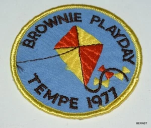 GIRL SCOUT COUNCIL PATCH - 1977 - TEMPE - BROWNIE PLAYDAY - FREE SHIPPING - Picture 1 of 1