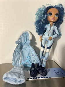 Rainbow High Winter Break Skyler Bradshaw Modepuppe - Bild 1 von 6