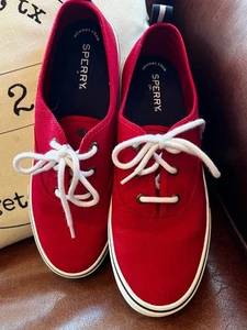 SPERRY Crest CVO Low Top Memory Foam Red Canvas Casual Sneakers SZ 9 EUC - Picture 1 of 11