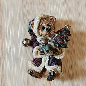 Spilla da collezione in resina orso albero di Natale Boyds Bear Elliot - Foto 1 di 5