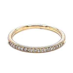 Elegant 14K Yellow Gold Band with 19 Diamonds - Picture 1 of 3
