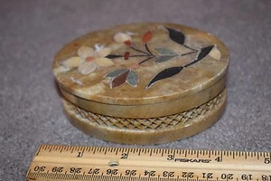 Vintage Soapstone Oval Trinket Box with Floral Picture Inlay Lattice Edge - Picture 1 of 4