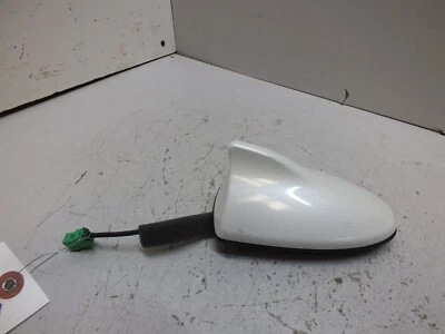 14 15 16 17 18 2014 2015 2016 2017 2018 Infiniti Q50 antena de techo #534 Foto 1 de 4