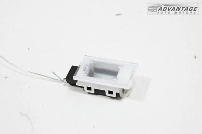 2017-2024 CHRYSLER PACIFICA FRONT LEFT DRIVER SIDE DOOR PUDDLE LIGHT LAMP OEM - Image 1 of 4