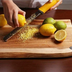 Rallador de queso a mano de acero inoxidable plateado nuez moscada zester limón cítricos - Imagen 1 de 6