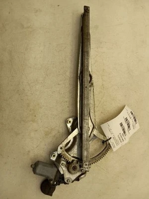 08-15 MONTAJE REGULADOR VENTANA DELANTERA LADO CONDUCTOR SCION XB LE  Foto 1 de 4