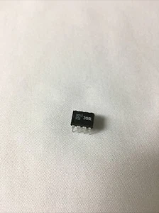 IR2117 9720 Floating Gate Driver 600V Surplus spares parts in stock - Picture 1 of 1