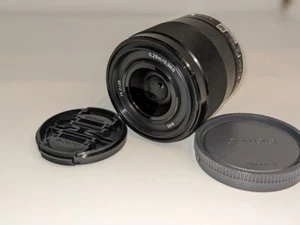 [Casi Como Nuevo] Sony FE 28mm F/2 Gran Angular Lente de Longitud Focal Única... - Imagen 1 de 6