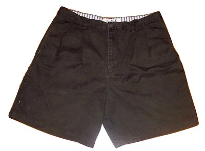 Pantalones cortos plisados para hombre I.N.C International Concepts 100 % color verde oliva talla 34 Foto 1 de 4