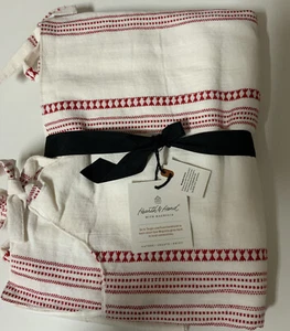 🏯 Hearth & Hand Magnolia Holiday Tree Skirt Red White Plaid Linen 52" Round🆕 - Picture 1 of 3