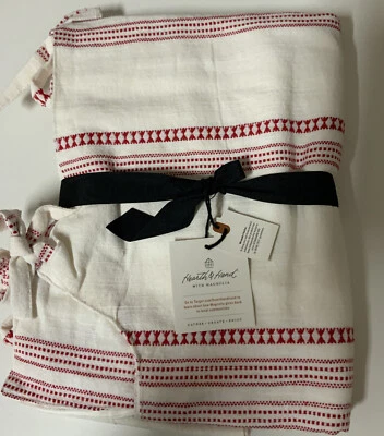 🏯 Hearth & Hand Magnolia Holiday Tree Skirt Red White Plaid Linen 52" Round🆕 - Image 1 of 3