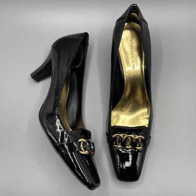 Jones New York Size 8 Patent Leather Black Heels Mob Wife Glam Gold Ring Shoes - Image 1 of 4