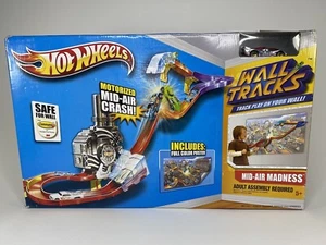 Mattel Hot Wheels Mid-Air Madness Wall Tracks Trackset 2011 Sealed Neu NOS - Bild 1 von 17