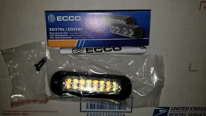 ECCO Safety Group ED3744-AW zweifarbige LED-Oberflächenhalterung Warnleuchten Paar (2) - Bild 1 von 5
