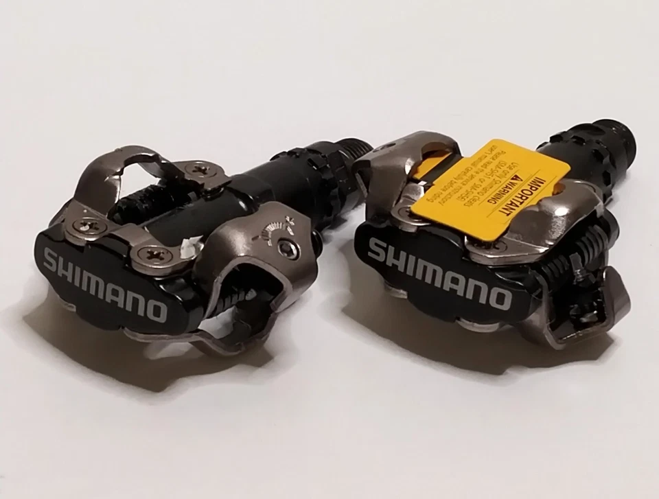 Shimano PD-M520 SPD Mountain Bike Clipless Pedals with Cleats