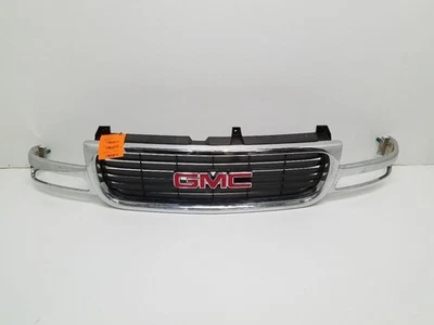 Grille Excluding Denali Fits 00-06 GMC Yukon OEM - Image 1 of 4