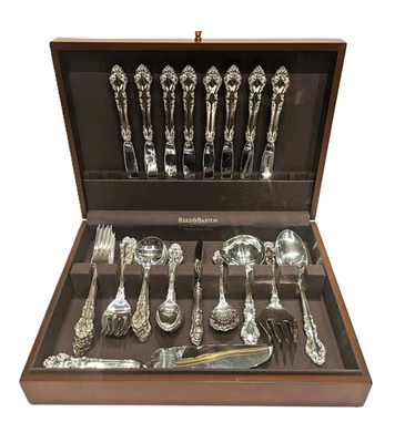 Servicio de plata de ley Reed & Barton "barroco español" para 8, 46 piezas Foto 1 de 4
