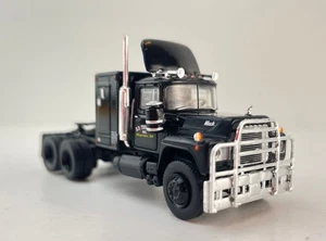 Brekina Mack RS 700 6x4 Prime Mover R.D. Trucking Rubber Ducky Movie Convoy 1:87 - Picture 1 of 9