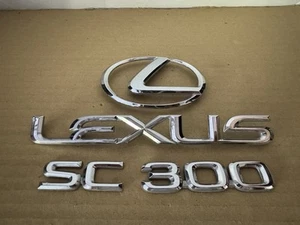 🟦 Juego de insignias emblema trasero OEM LEXUS SC300 1992-2000 - Imagen 1 de 5