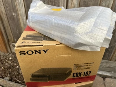 Sony CDX-T62 6 DISC CD DISK CHANGER - Image 1 of 4