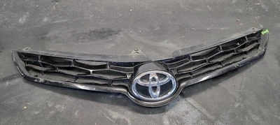 Toyota Corolla 2014-2016 parrilla del radiador superior delantero OEM Foto 1 de 4