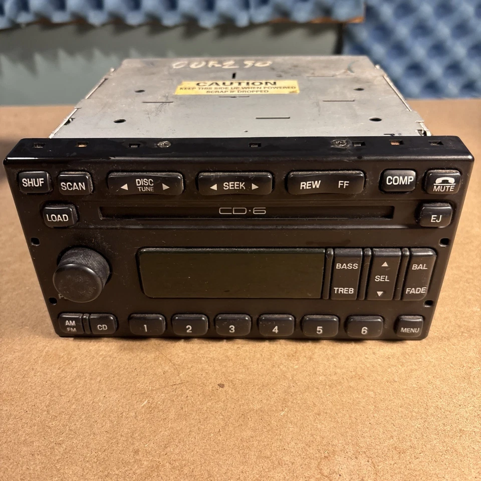 1999-2004 Ford Expedition Explorer радио CD 6 дисков чейнджер 1C3F-18C815-AB - Изображение 1 из 4