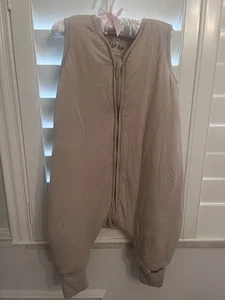 Nyte Nyte Baby beruhigender bequemer Strampler Größe 12/18 Monate - Bild 1 von 2