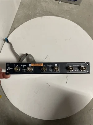 Tarjeta serpiente AVID Degidesign FOH para perfil de lugar estante FOH Foto 1 de 4