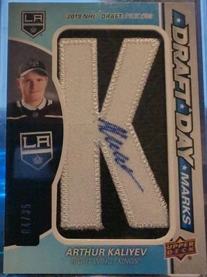 2021 Upper Deck SP Game Used Draft Day Marks Rookies /35 Arthur Kaliyev Auto - Image 1 of 2