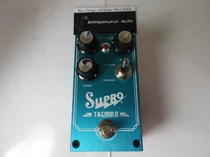 Supro 1310 Harmonic Tremolo Effects Pedal Free USA Shipping - Picture 1 of 4