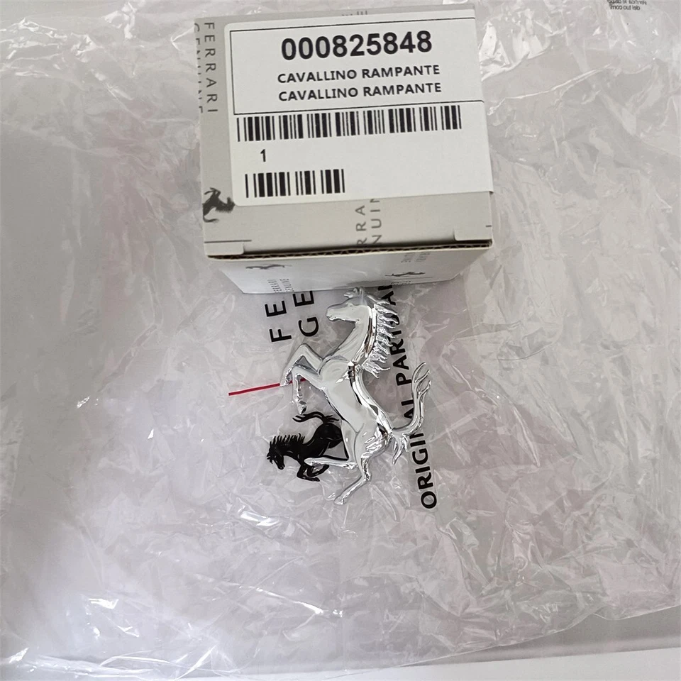 Parachoques trasero Ferrari 296GTB 488 pista astilla caballo emblema insignia OEM 825848 Foto 1 de 2