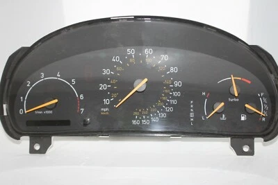 Cuadro de instrumentos velocímetro medidor de panel 03 Saab 9-5 44.000 millas Foto 1 de 4
