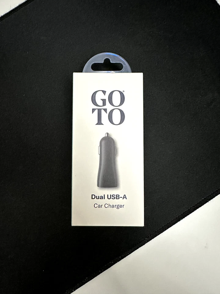 Dual USB Car Charger Adapter Black - Image 1 of 1