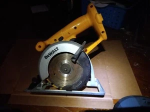 DeWalt No#DW935 14.4v Type 3 Cordless 5 3/8" Trim Saw (Tool Only) Tested Working - Picture 1 of 1