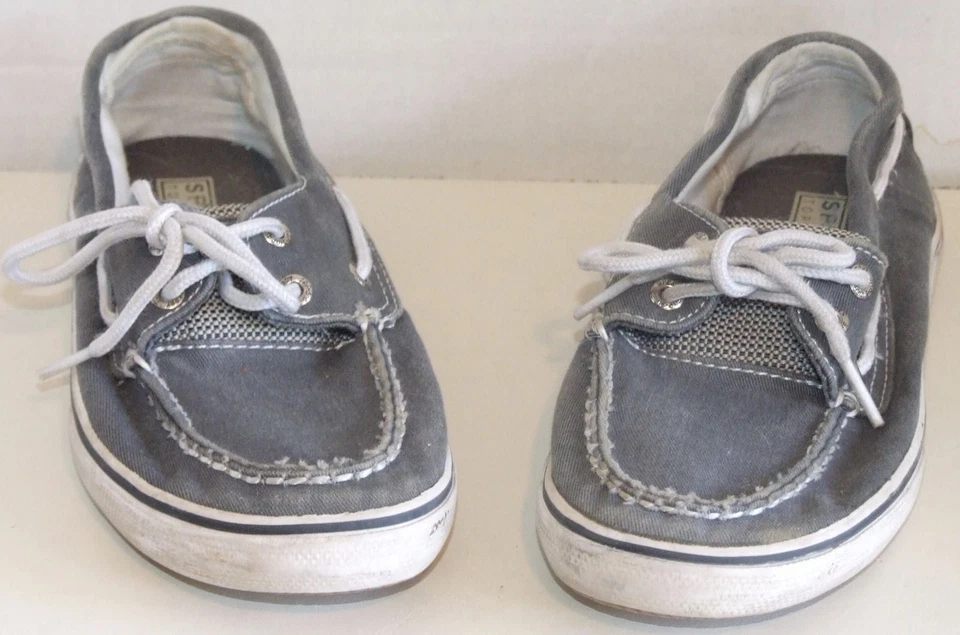 Boys Sperry Top Sider Gray Canvas Dock Shoes 1 ½ - Image 1 of 4