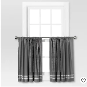 Juego de cortinas de café con filtro de luz 36"x42" gris/crema - Threshold™ - Imagen 1 de 3