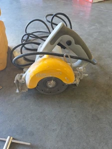 Workforce THD250 4-3/8" Wet/Dry Tile Cutter Tile Saw  - Picture 1 of 4